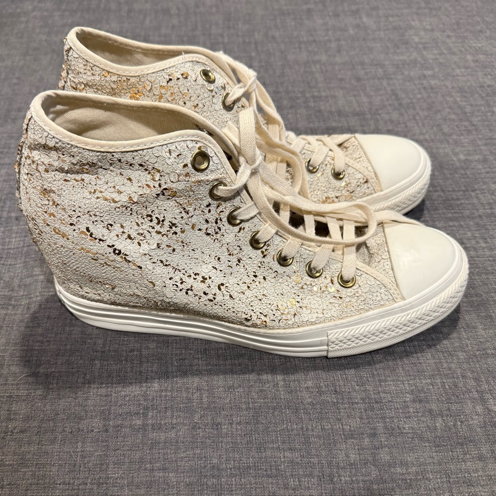 Converse CTAS Wedge Heel Hi PARCHMENT Egret & Gold Distressed Sequin